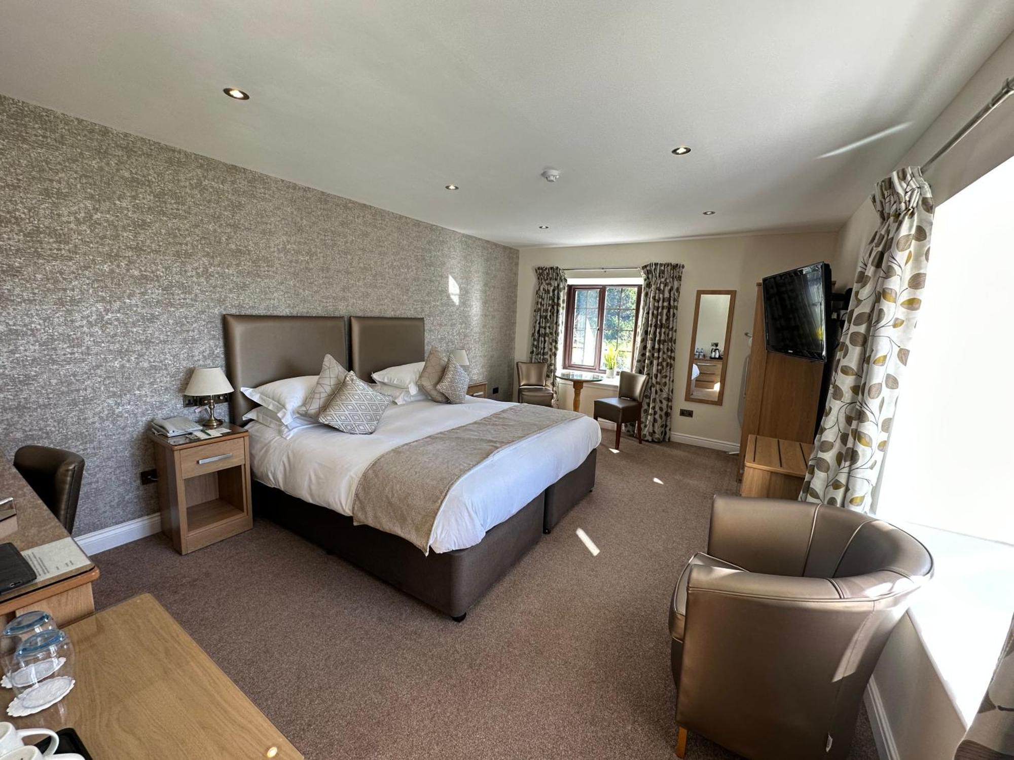 Le Friquet Hotel Castel Buitenkant foto